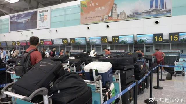 1752159644284063559.jpg 国足.jpg