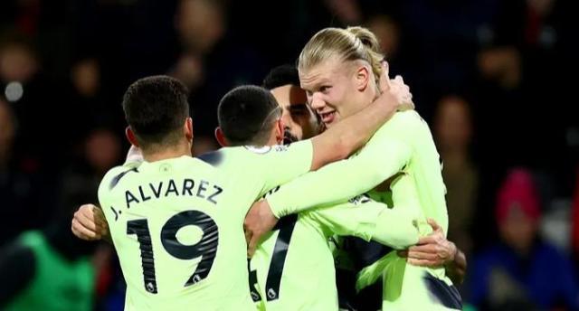 开云体育-【英超】曼城4比1伯恩茅斯 哈兰德破纪录福登传射