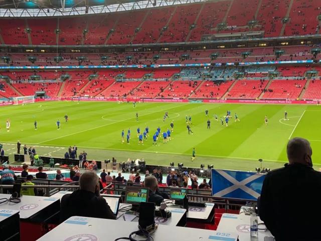 开云APP-【现场】苏格兰震惊温布利 英格兰球队和球迷皆败！